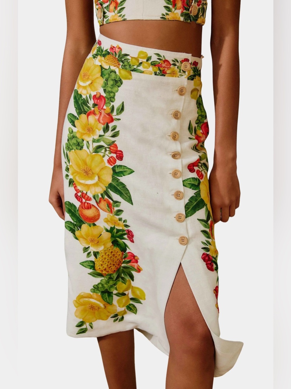 Farm Rio: PICNIC FLOWERS OFF - WHITE BUTTONNED MIDI SKIRT - Picture 2 of 10